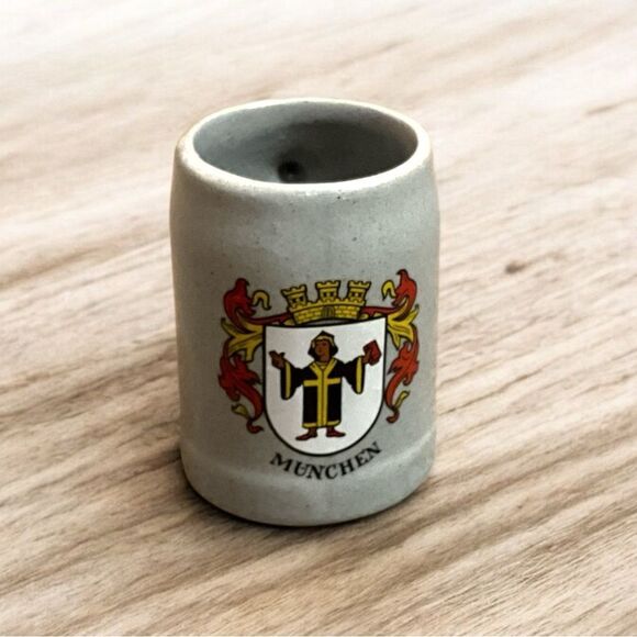 Rare Collectible 6 German Mini Beer Mugs/Steins in a Wooden Display Case - Picture 7 of 7